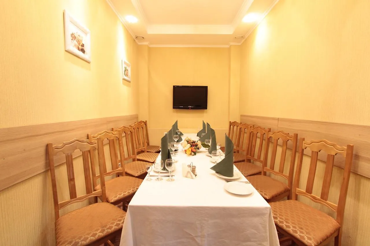 40 Let Pobedy Hotel Minsk